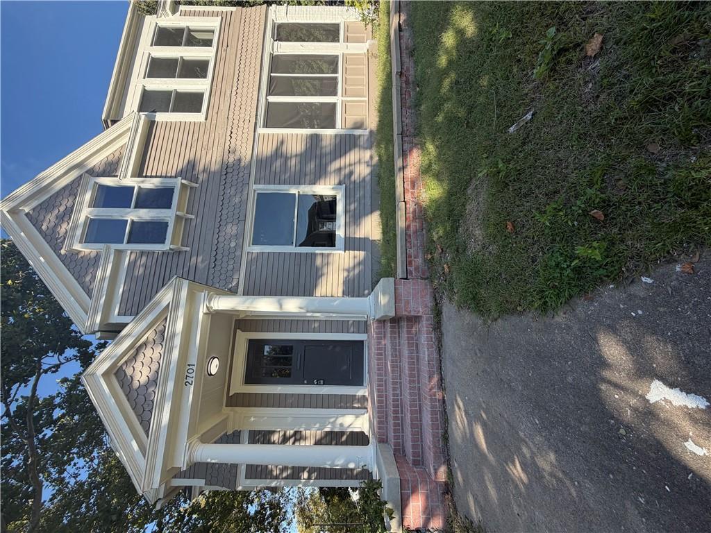 2701 Folsom Street Property Photo 1
