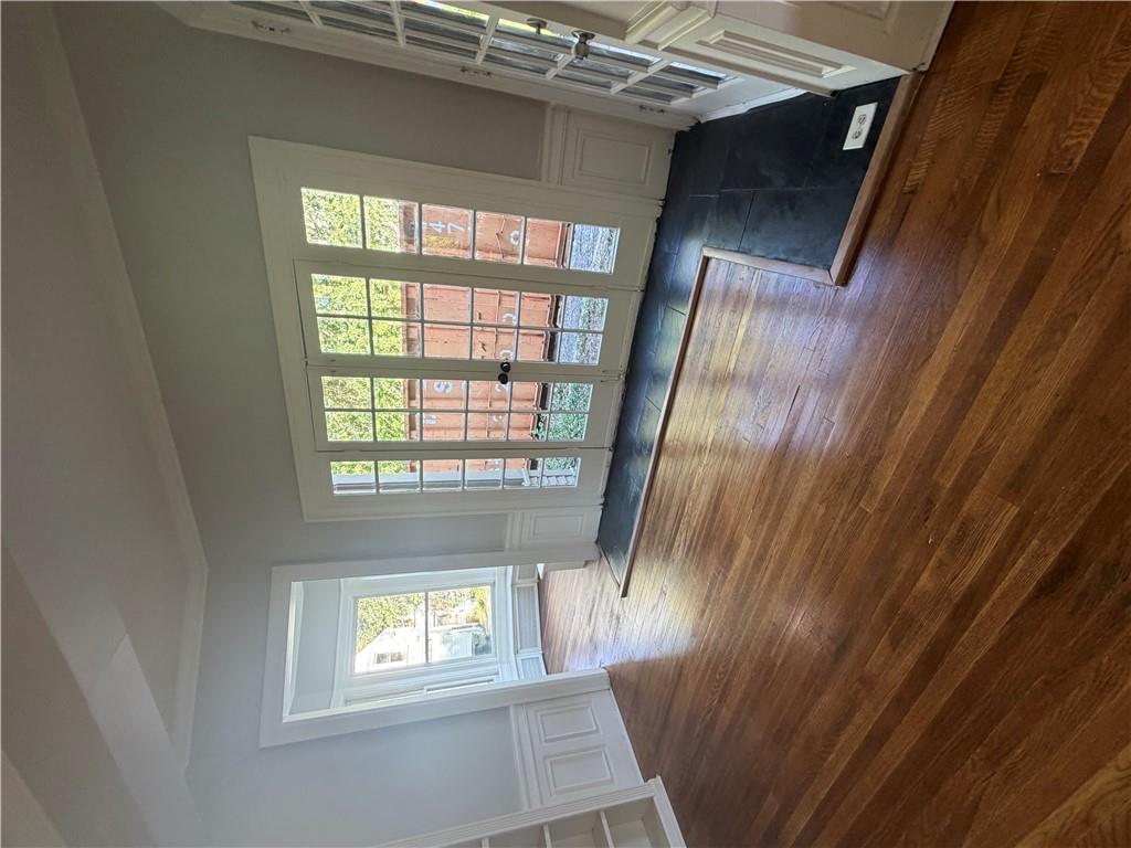 2701 Folsom Street Property Photo 6