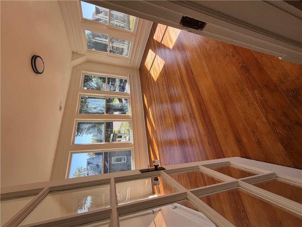 2701 Folsom Street Property Photo 21
