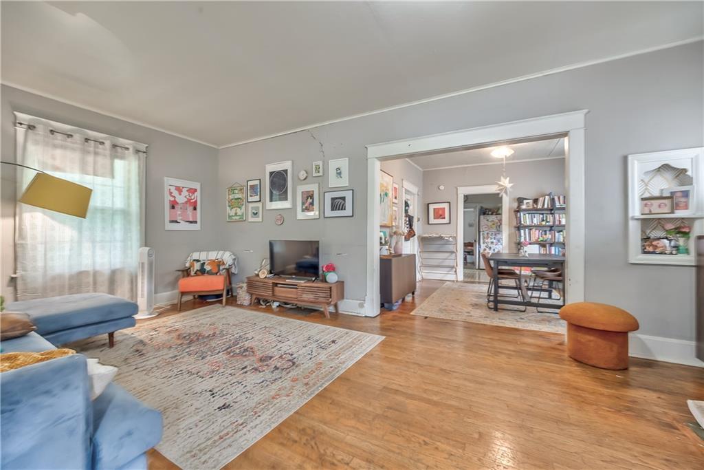 4111 Genessee Street Property Photo 6