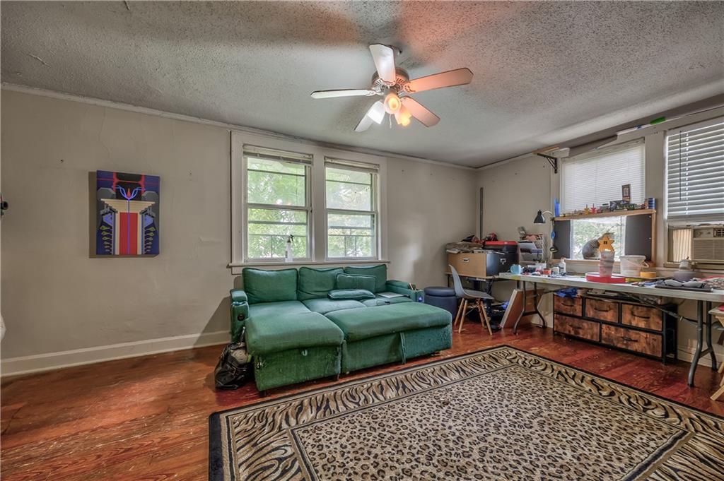 4111 Genessee Street Property Photo 13