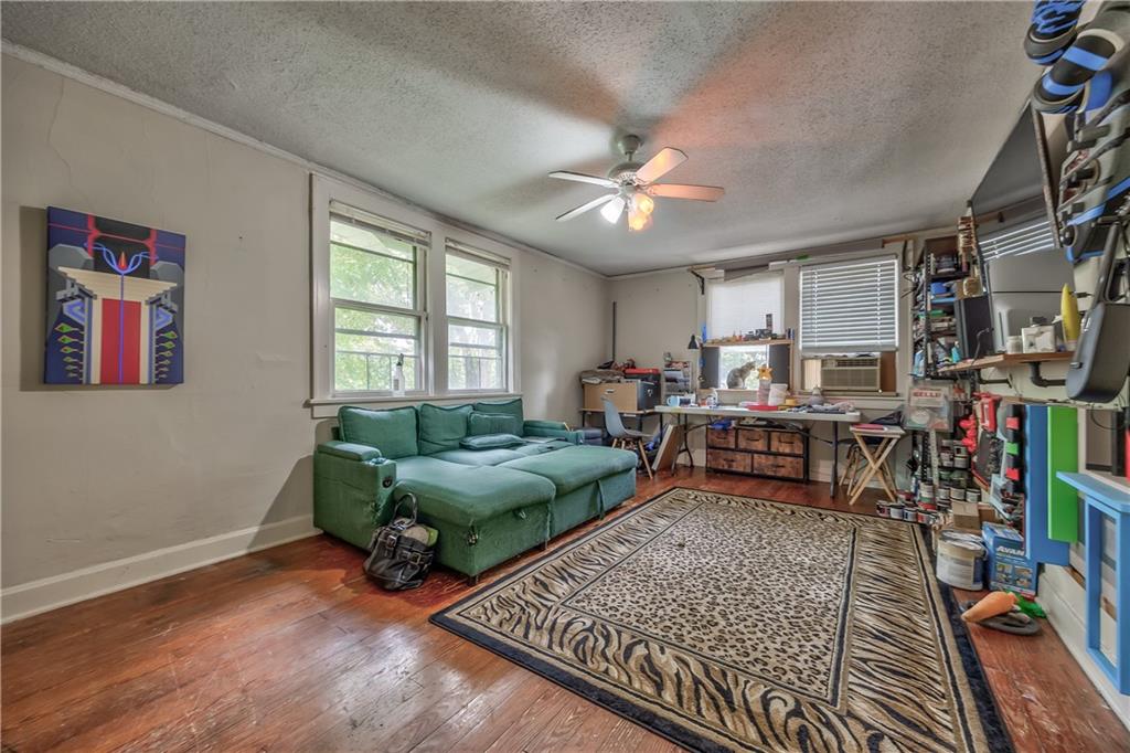 4111 Genessee Street Property Photo 14