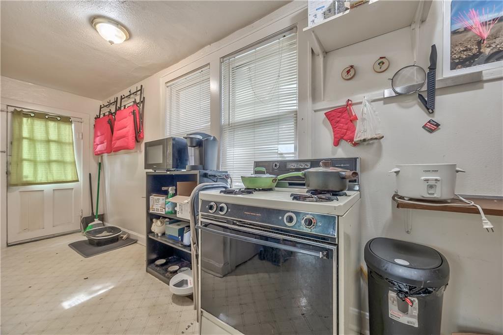4111 Genessee Street Property Photo 16