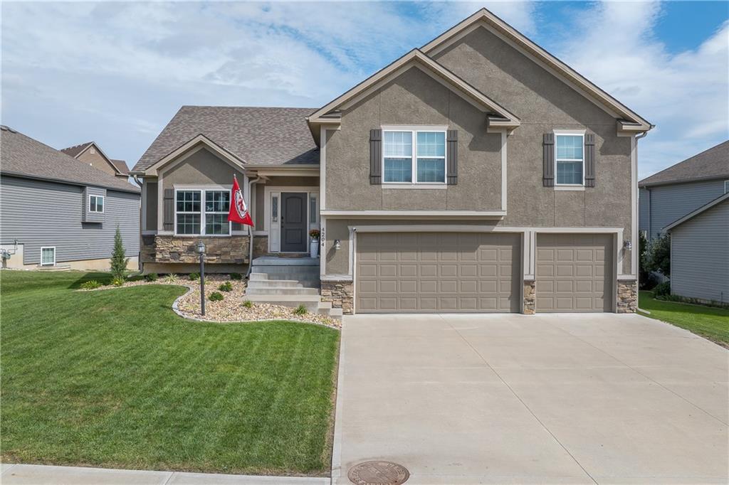 4204 Windward Drive Property Photo 1