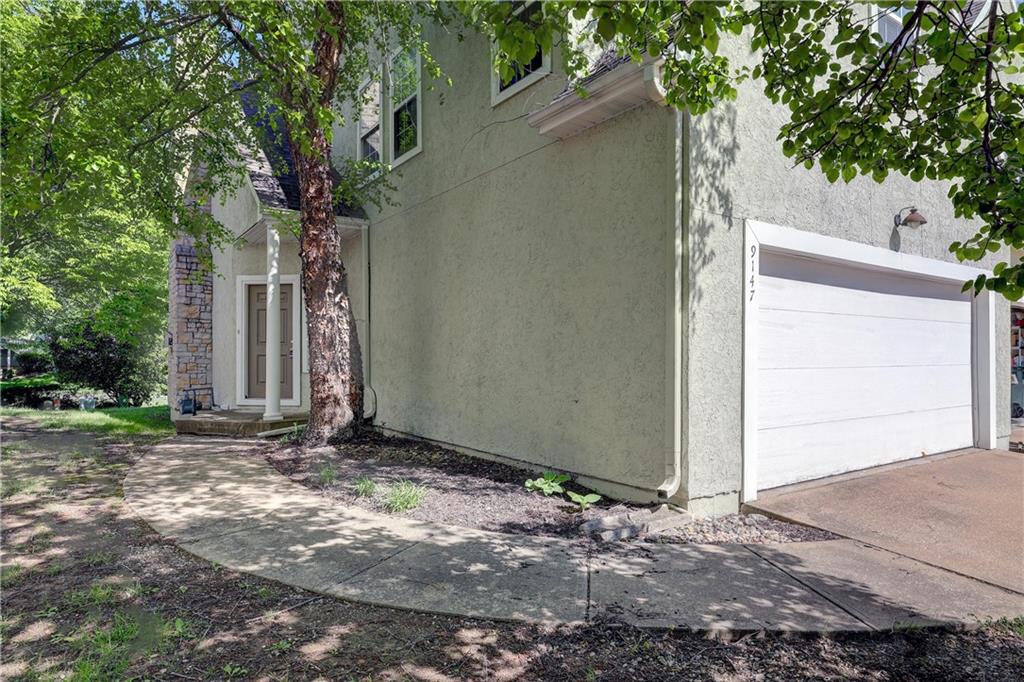9147 Boehm Drive Property Photo 1