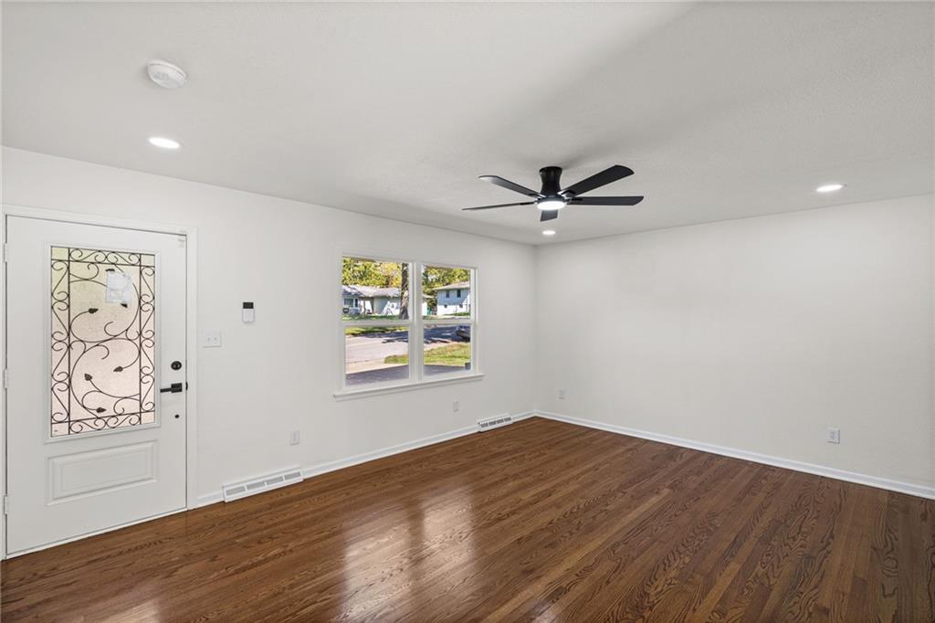 5627 Georgia Avenue Property Photo 4