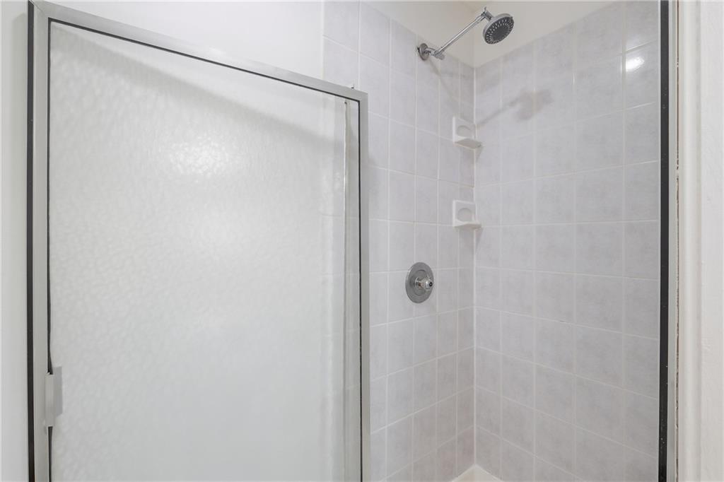9201 Acuff Lane Property Photo 17