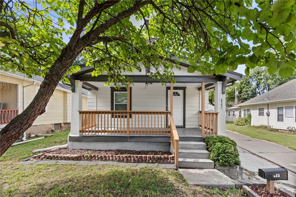 822 S Hardy Avenue Property Photo 1