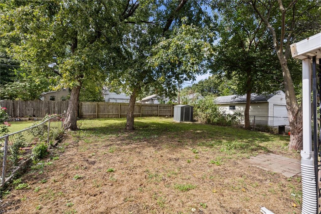 822 S Hardy Avenue Property Photo 37