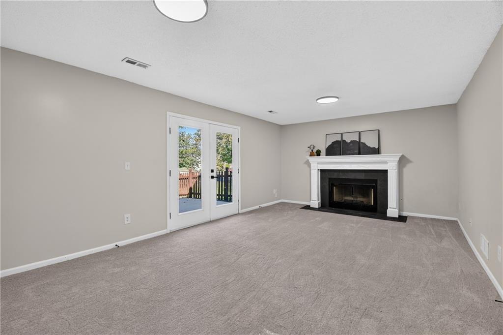1500 Ne Bronze Drive Property Photo 28