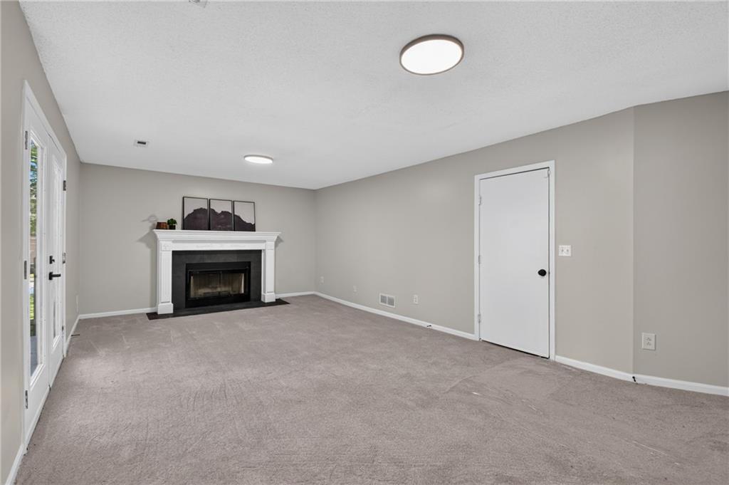 1500 Ne Bronze Drive Property Photo 29