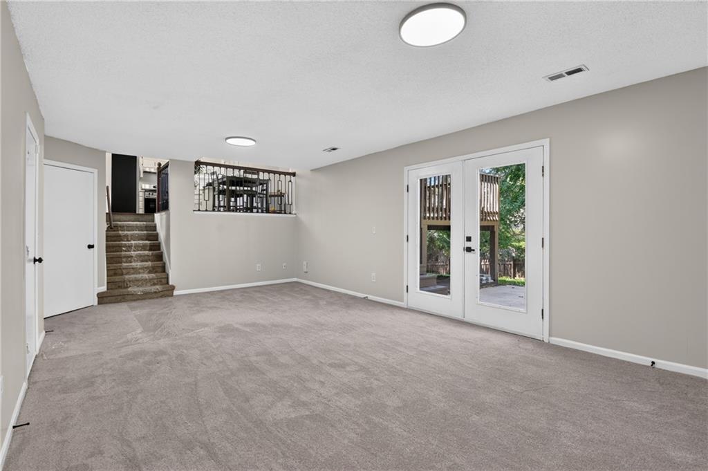 1500 Ne Bronze Drive Property Photo 31