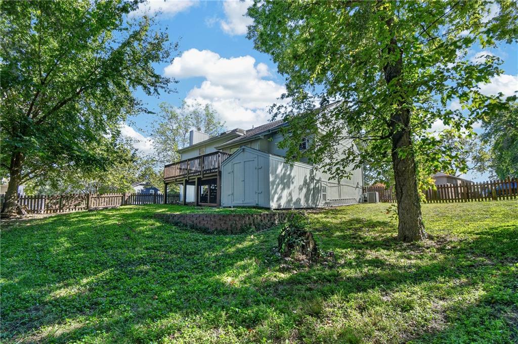 1500 Ne Bronze Drive Property Photo 42