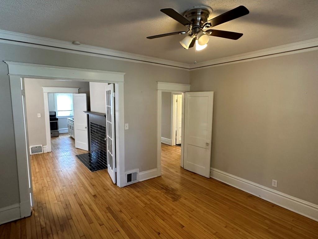 3809 Washington Street Property Photo 7