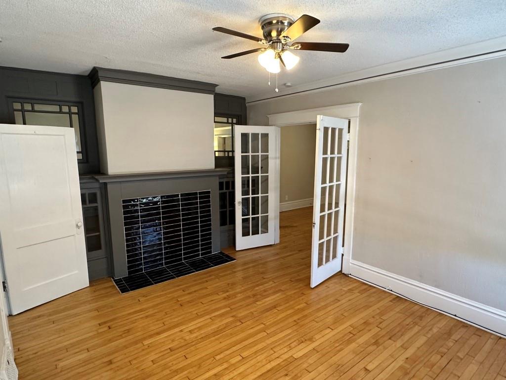 3809 Washington Street Property Photo 8