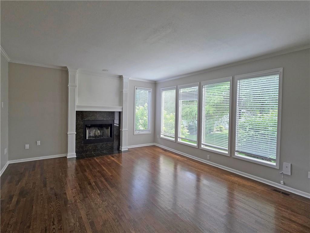 11009 W 131st Street Property Photo 9