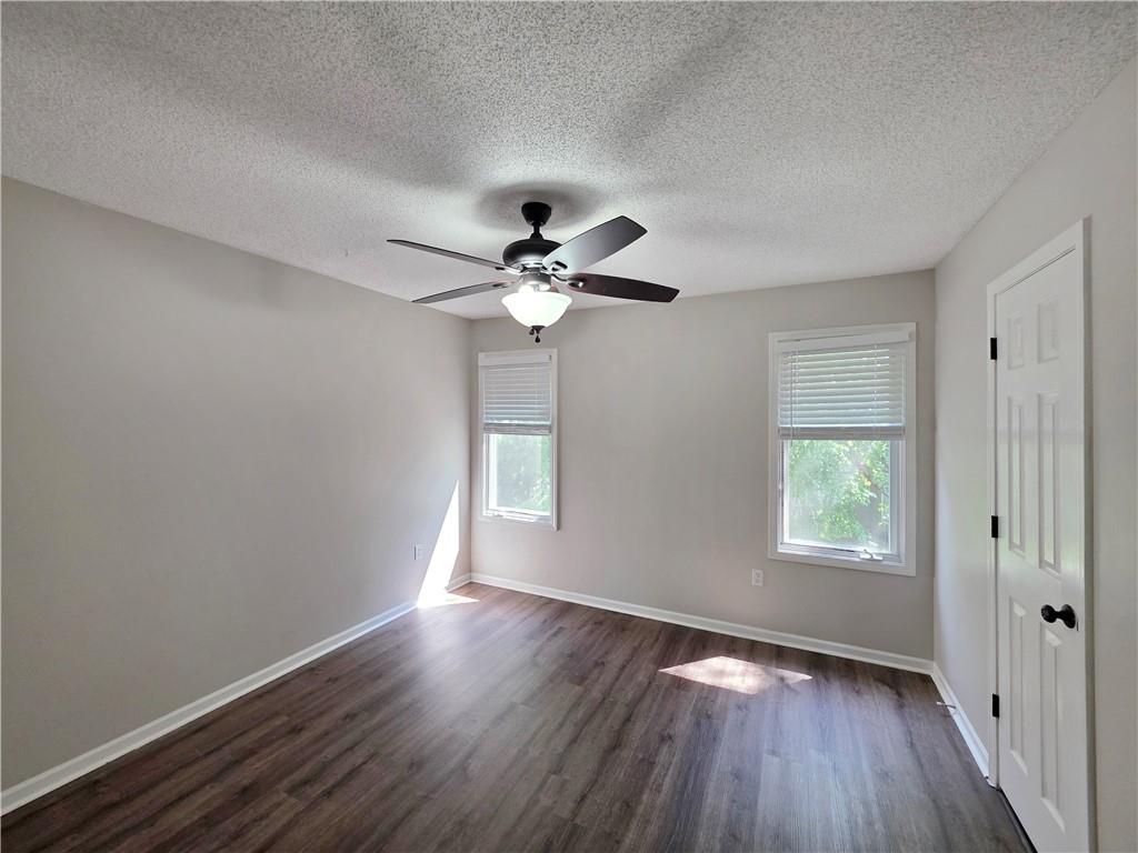 11009 W 131st Street Property Photo 27