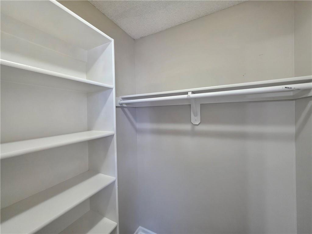 11009 W 131st Street Property Photo 29