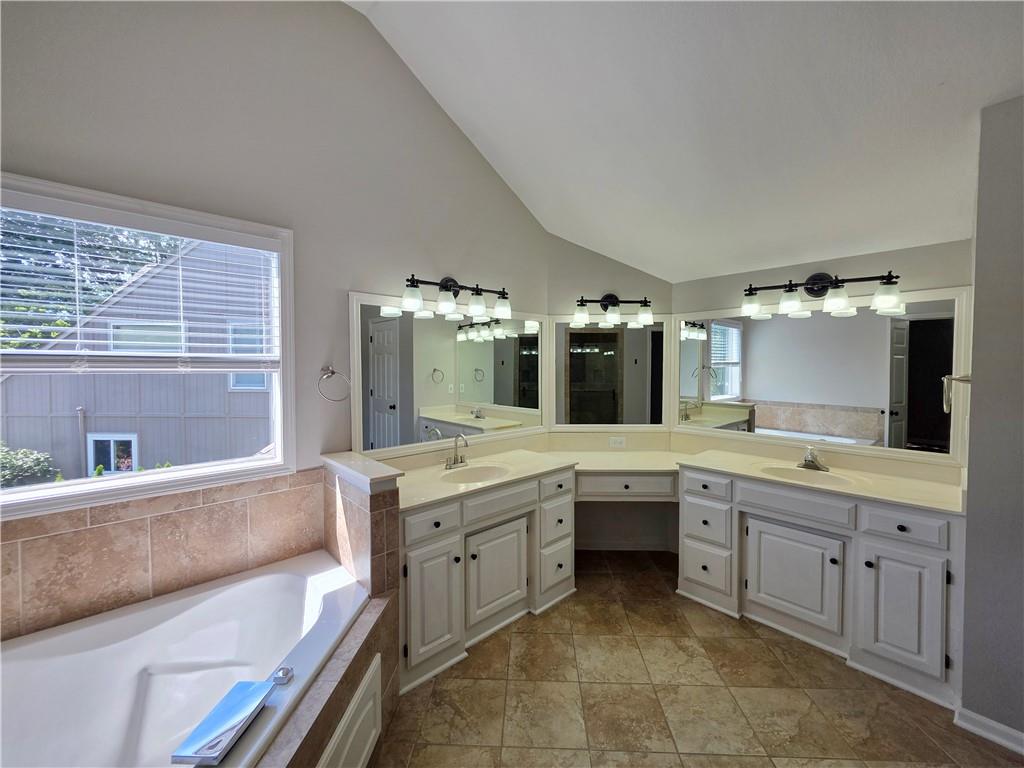 11009 W 131st Street Property Photo 39