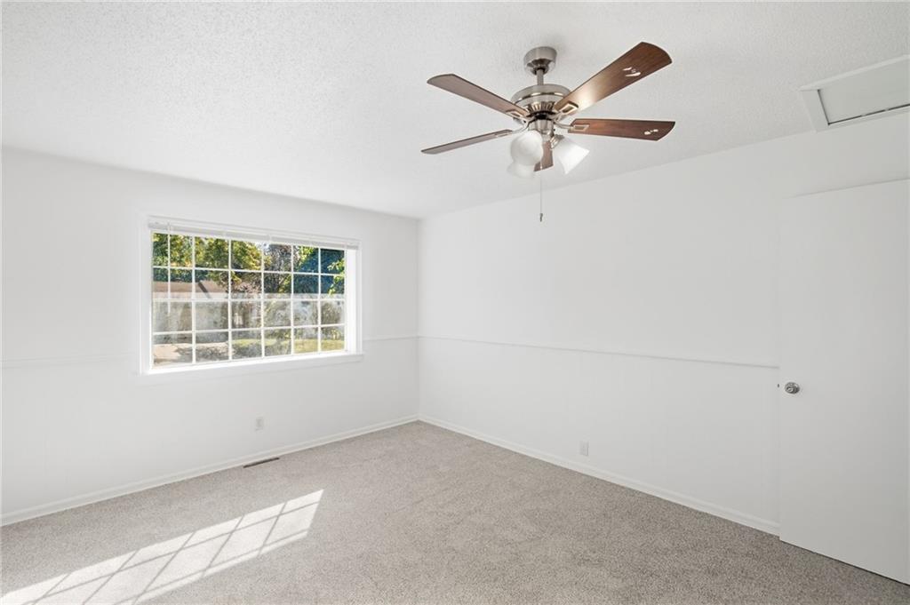 3916 S Spring Street Property Photo 19