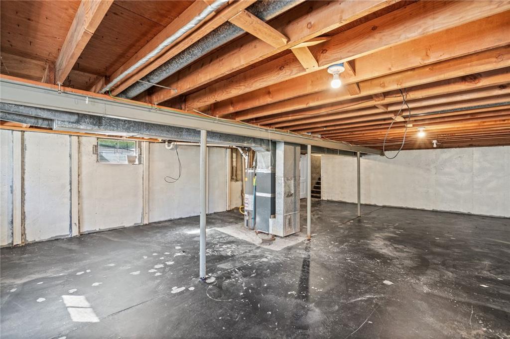 3916 S Spring Street Property Photo 27