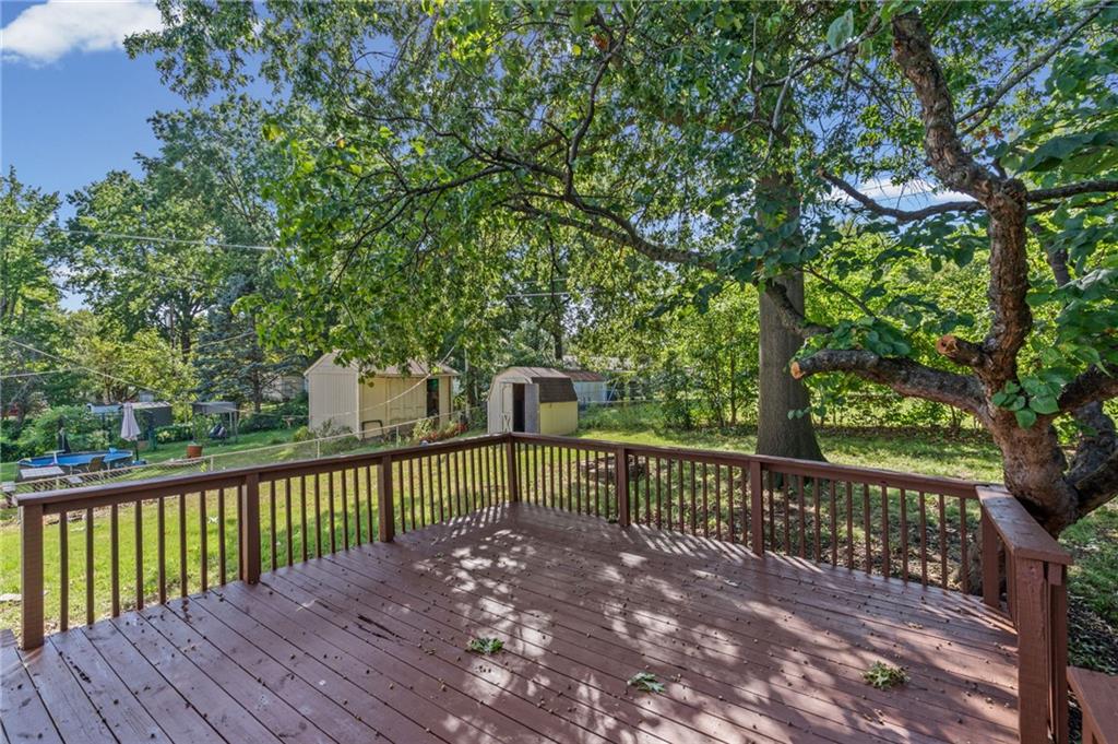 3916 S Spring Street Property Photo 28