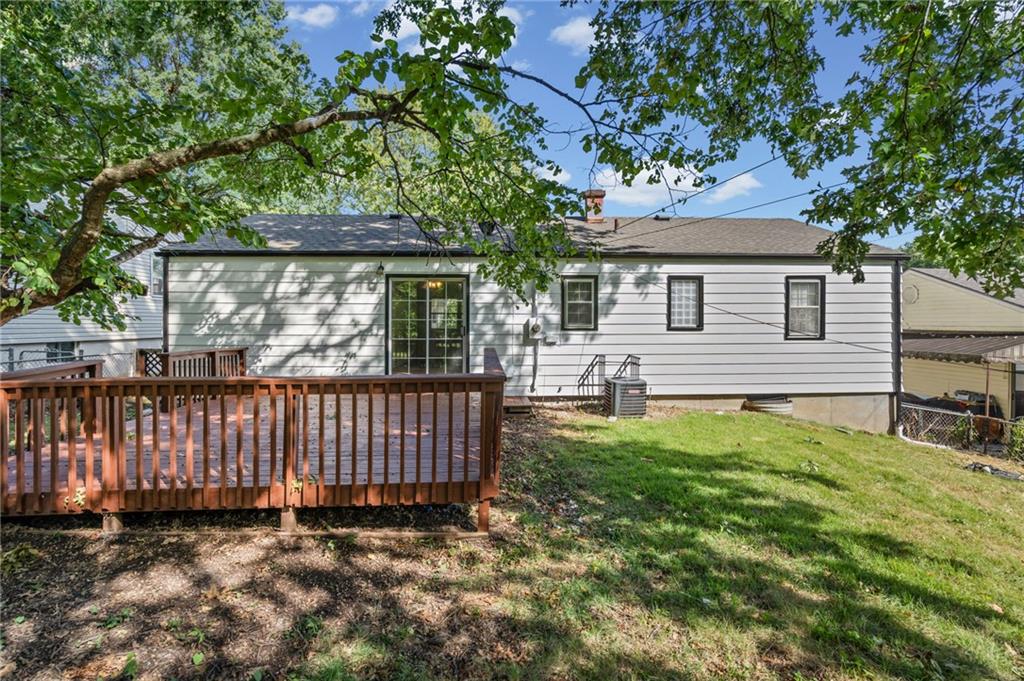 3916 S Spring Street Property Photo 30