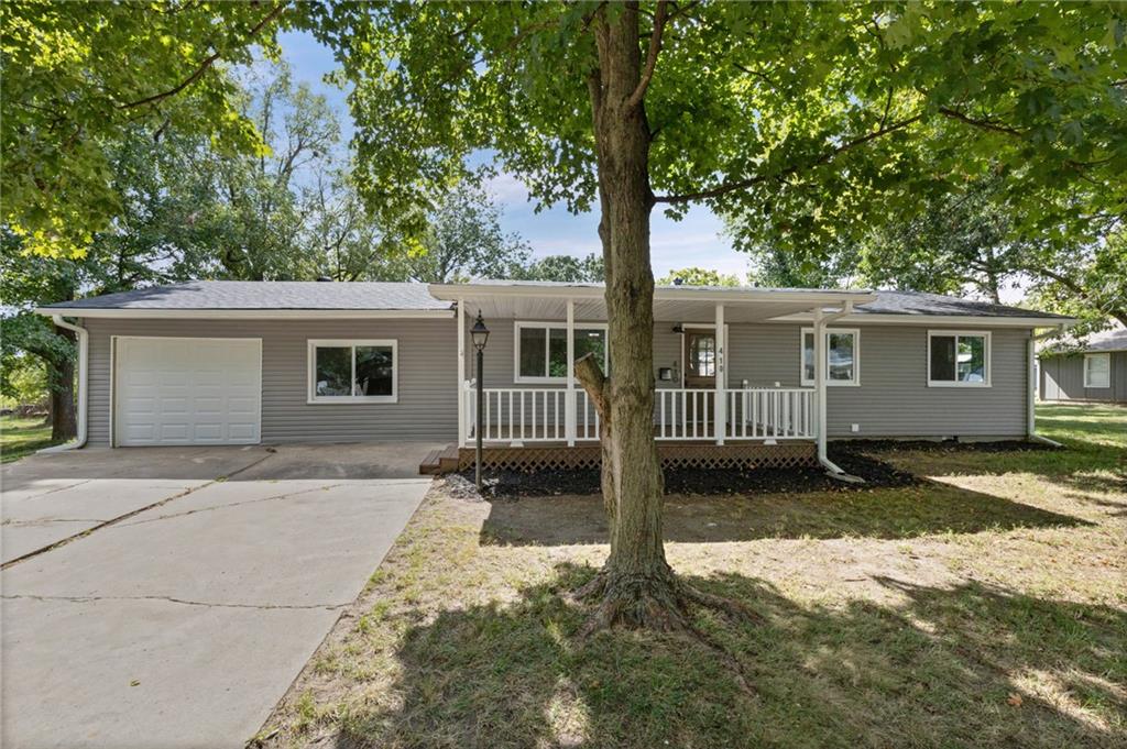 410 E Elm Street Property Photo 1