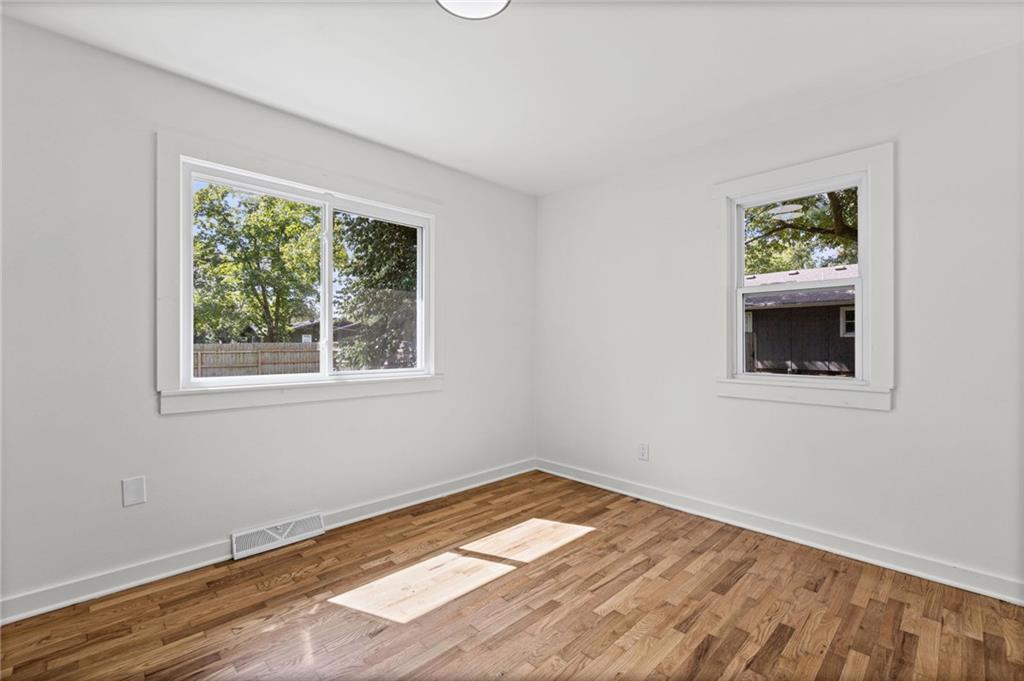 410 E Elm Street Property Photo 17