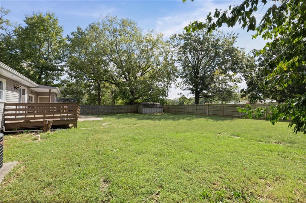 410 E Elm Street Property Photo 22