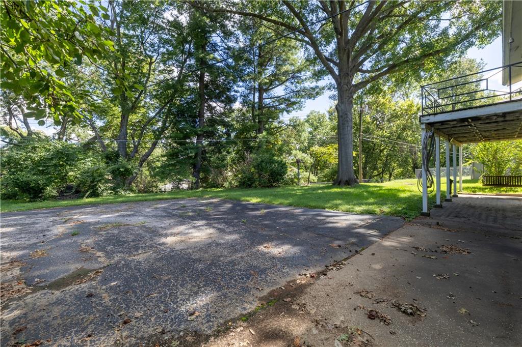 1817 Lovers Lane Heights N/a Property Photo 4