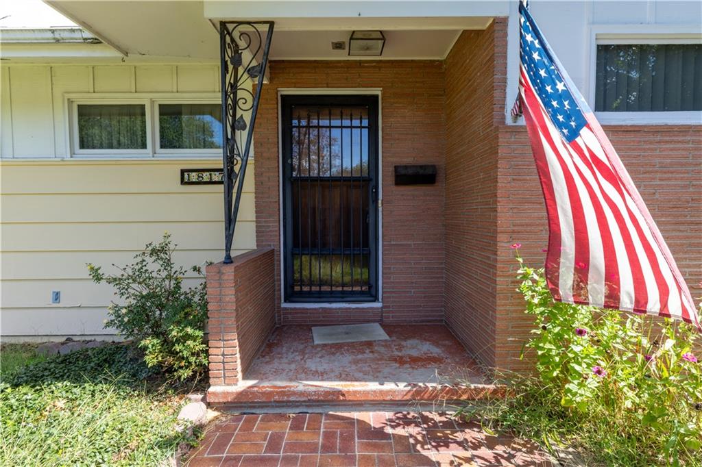 1817 Lovers Lane Heights N/a Property Photo 15