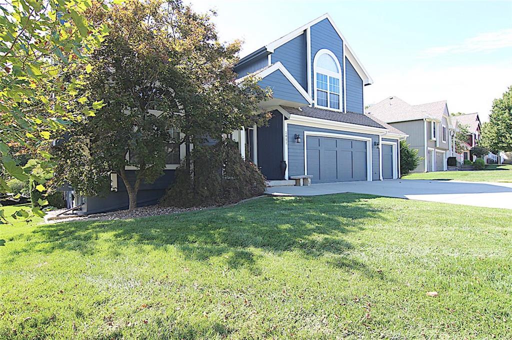2017 Sw Post Oak Road Property Photo 2