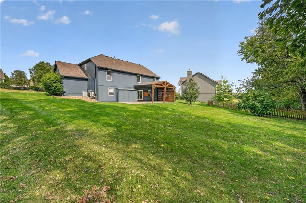 2017 Sw Post Oak Road Property Photo 10