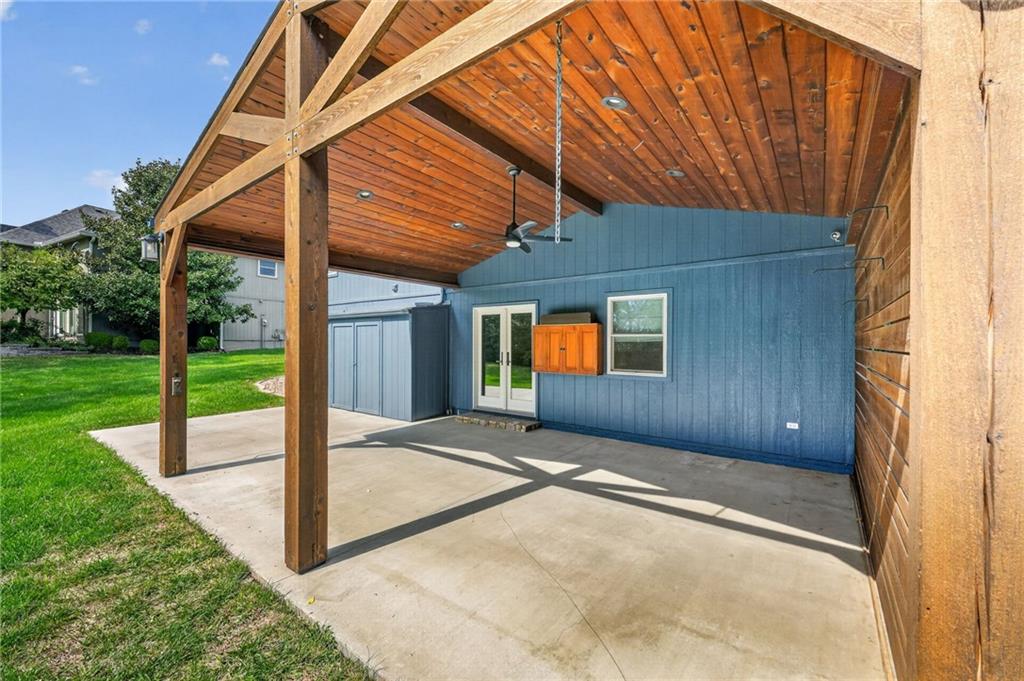 2017 Sw Post Oak Road Property Photo 12