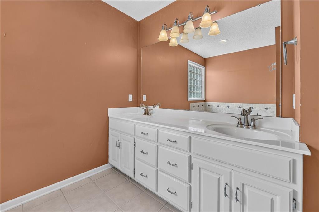 2017 Sw Post Oak Road Property Photo 66