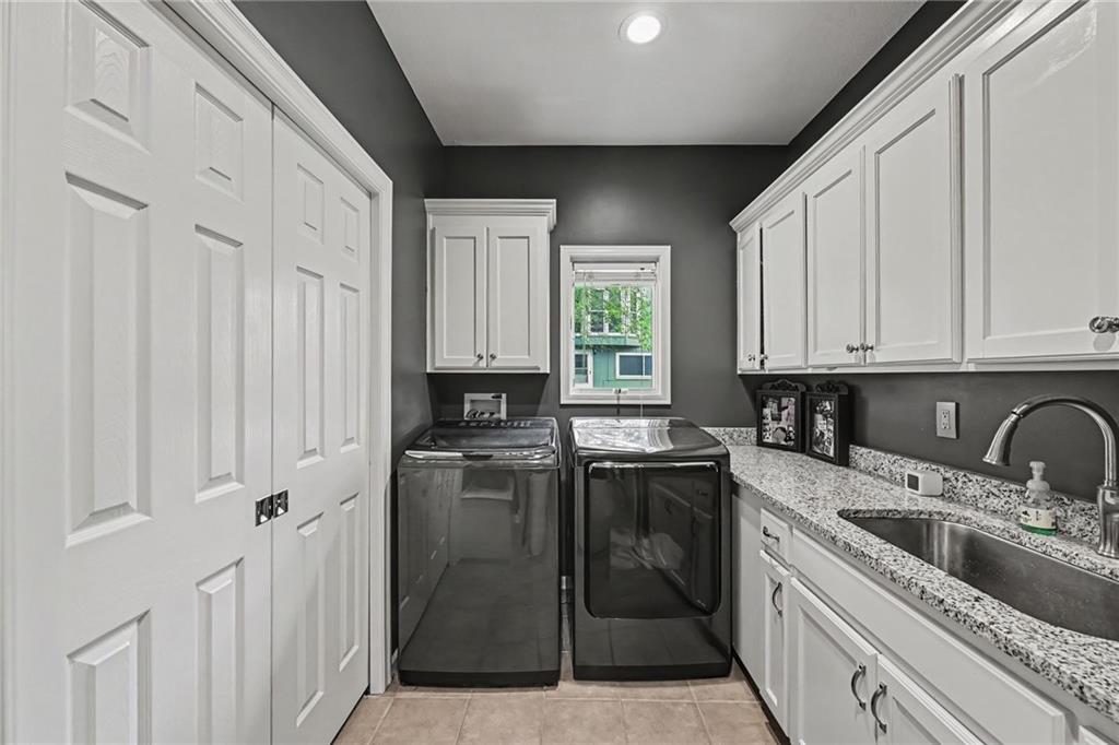 13810 Grove Avenue Property Photo 11