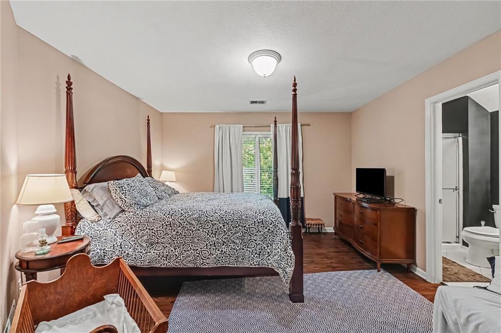 13810 Grove Avenue Property Photo 18