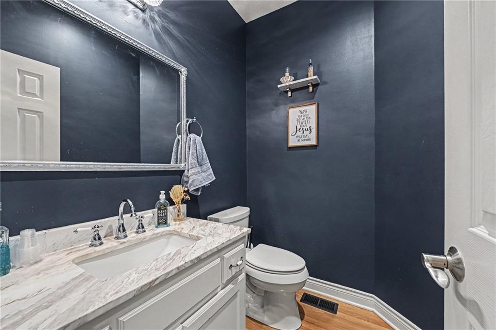 13810 Grove Avenue Property Photo 31