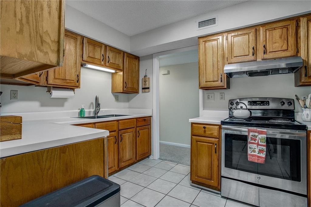 4003 S Chrysler Avenue Property Photo 9