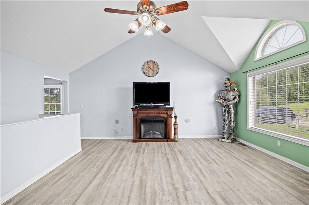3503 Easy Street Property Photo 8