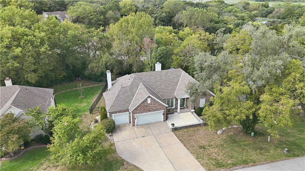 16024 Meadow Lane Property Photo 2