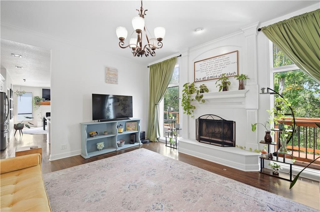 16024 Meadow Lane Property Photo 9