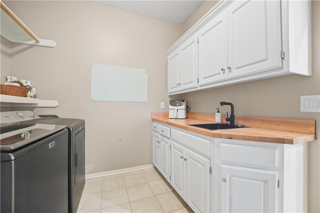 16024 Meadow Lane Property Photo 20