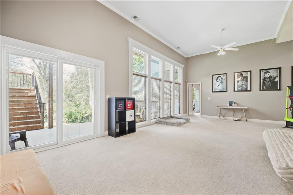 16024 Meadow Lane Property Photo 38