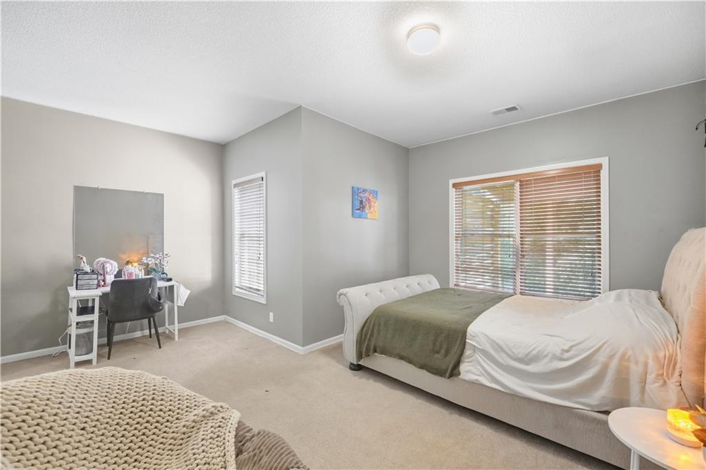 16024 Meadow Lane Property Photo 39