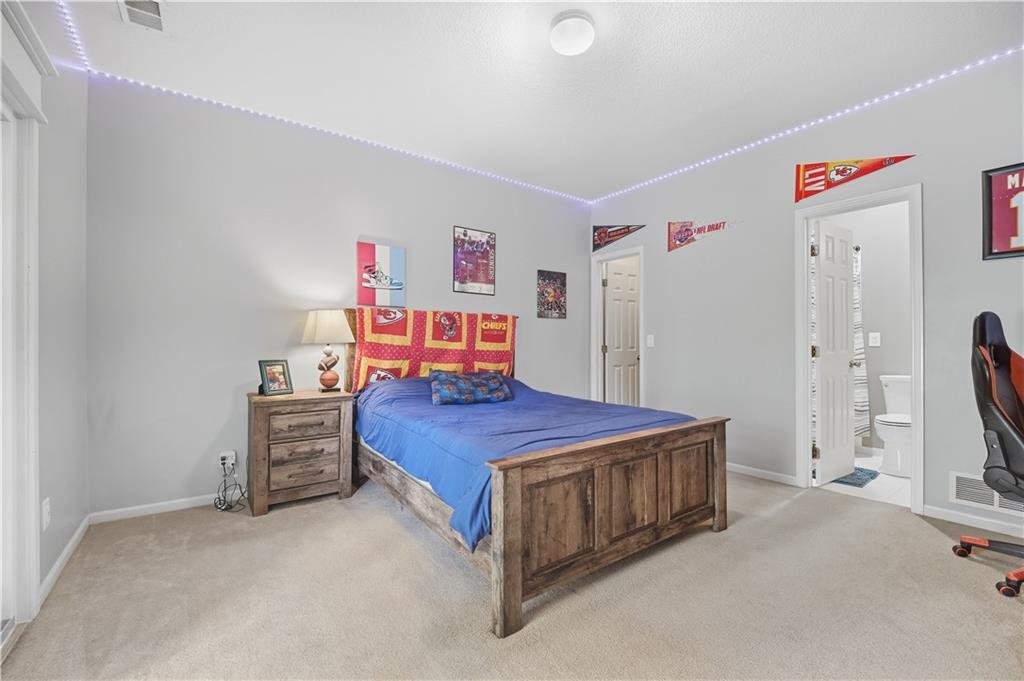 16024 Meadow Lane Property Photo 43