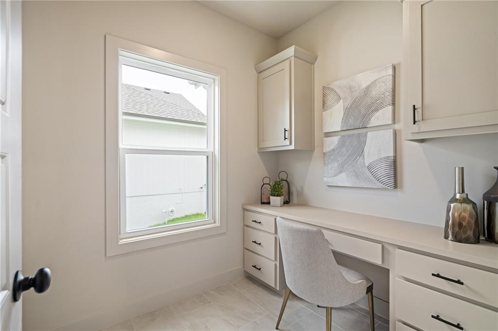 2328 W Wabash Street Property Photo 16