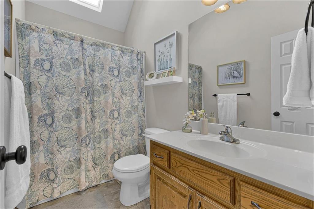 508 S 137th Street Property Photo 8