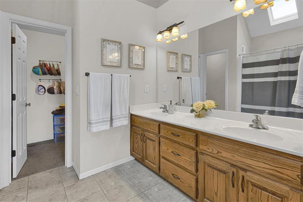 508 S 137th Street Property Photo 15